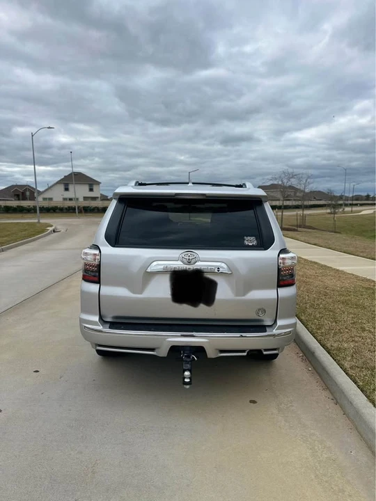 2012 Toyota 4Runner 5th Gen - Image 8 of 10