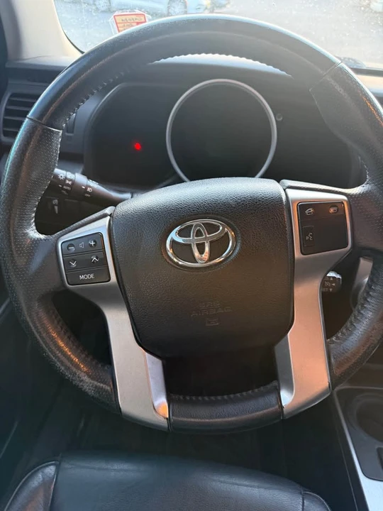 2012 Toyota 4Runner 5th Gen - Image 8 of 11