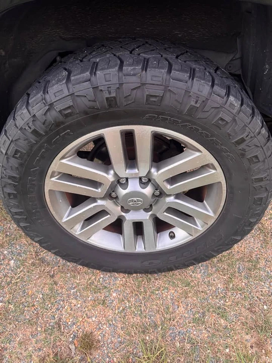 2012 Toyota 4Runner 5th Gen - Image 13 of 15