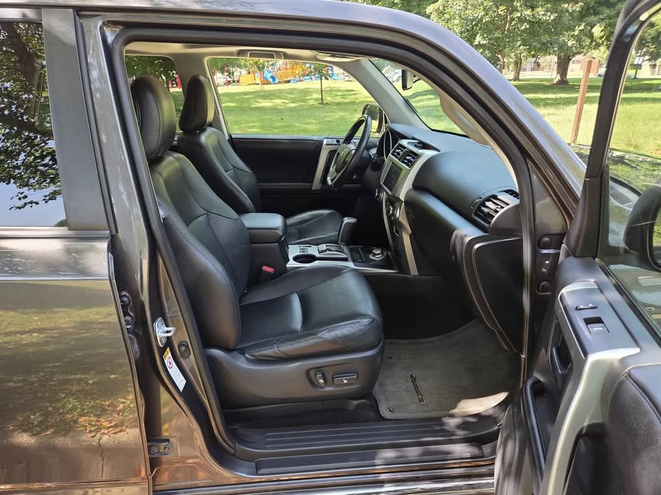 2012 Toyota 4Runner 5th Gen - Image 18 of 20