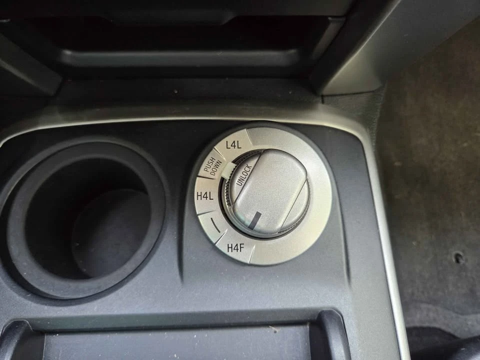 2012 Toyota 4Runner 5th Gen - Image 7 of 20