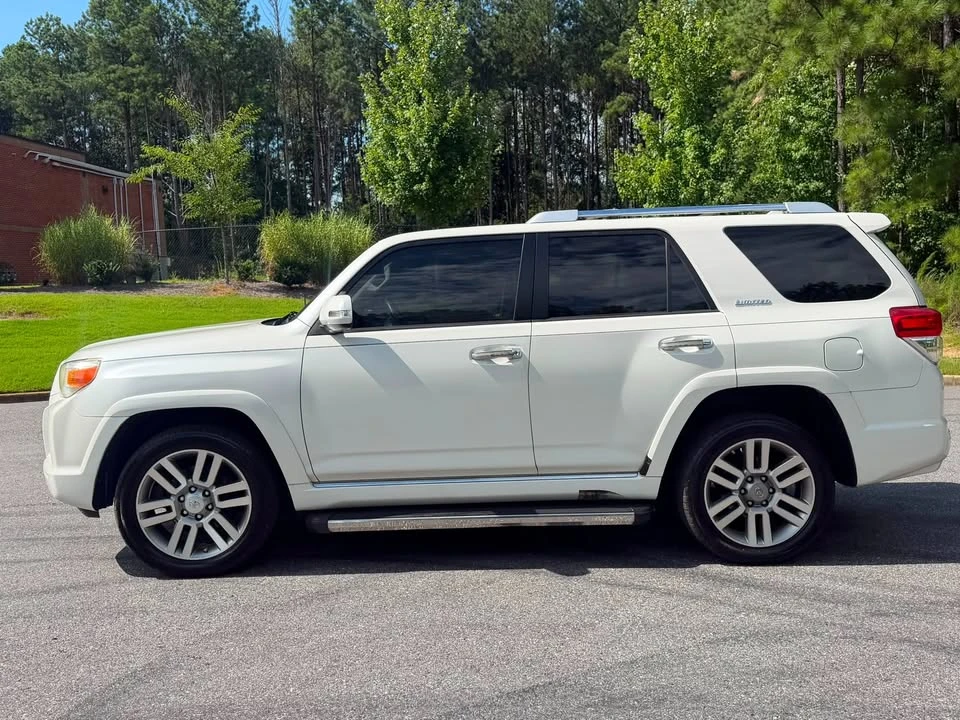 2012 Toyota 4Runner 5th Gen - Image 7 of 12
