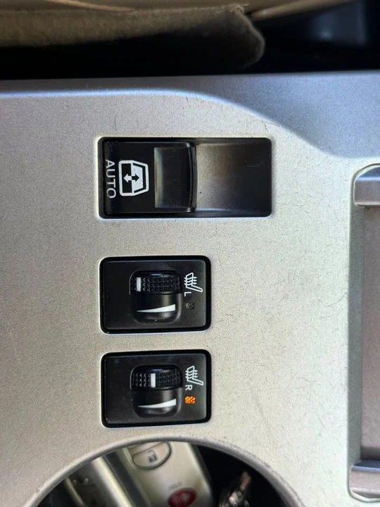 2012 Toyota 4Runner 5th Gen - Image 9 of 12