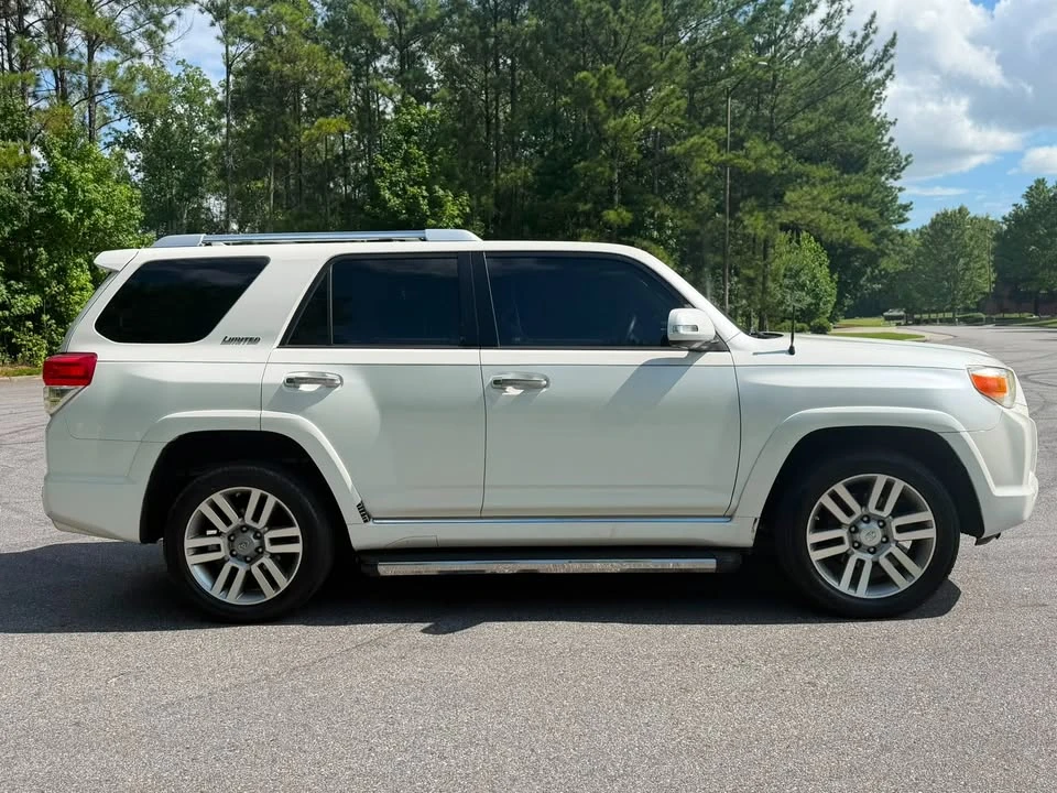 2012 Toyota 4Runner 5th Gen - Image 4 of 12