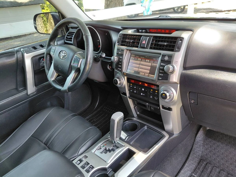 2012 Toyota 4Runner 5th Gen - Image 8 of 17