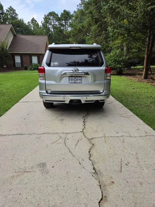 2012 Toyota 4Runner 5th Gen - Image 5 of 11