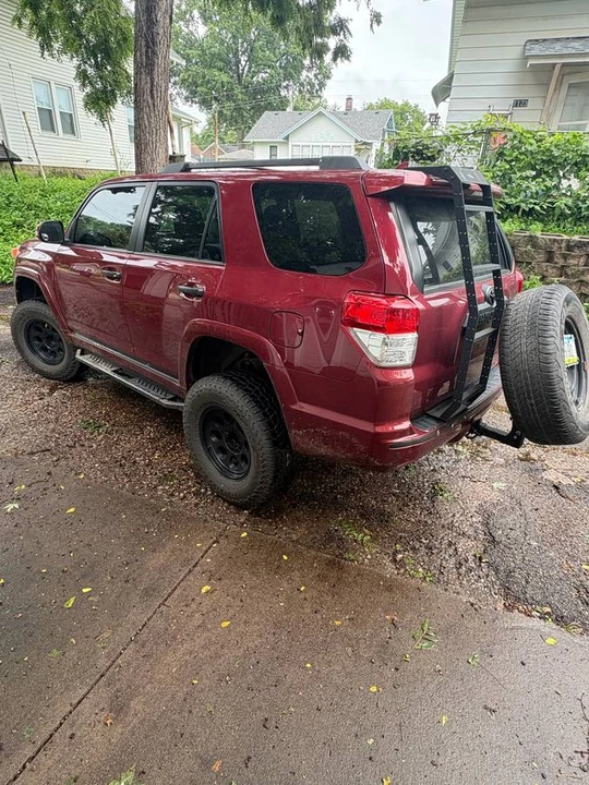 2012 Toyota 4Runner 5th Gen - Image 3 of 11