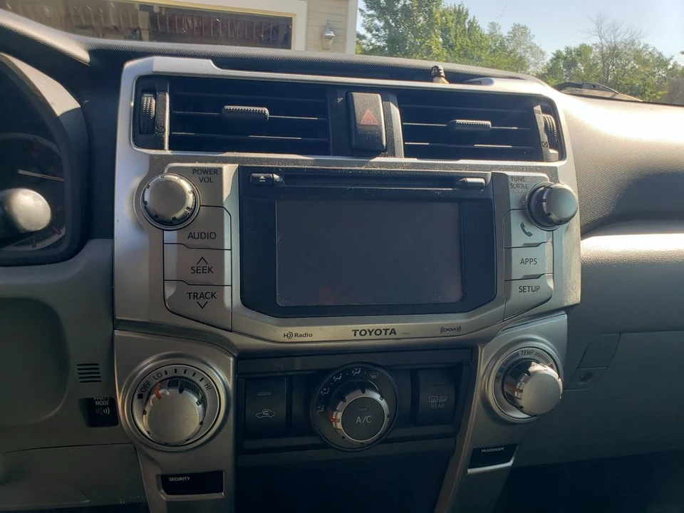 2012 Toyota 4Runner 5th Gen - Image 4 of 13