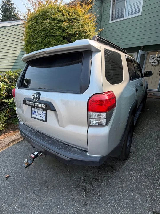 2012 Toyota 4Runner 5th Gen - Image 5 of 9
