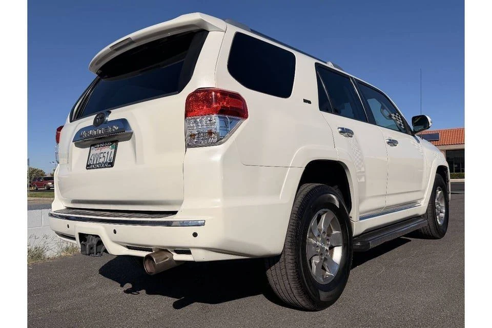 2012 Toyota 4Runner 5th Gen - Image 7 of 20