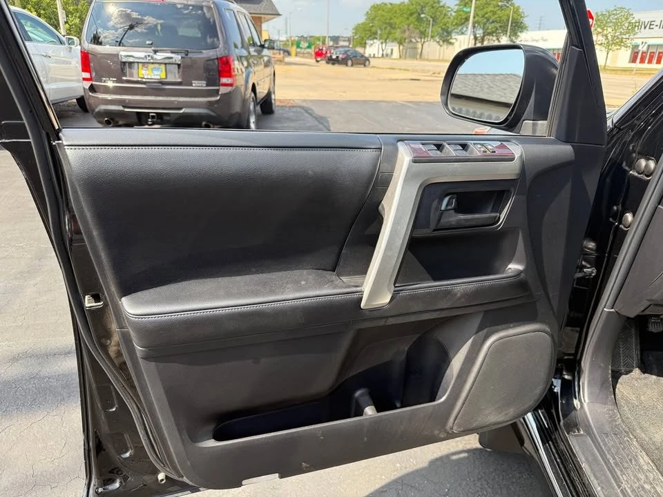 2012 Toyota 4Runner 5th Gen - Image 9 of 20