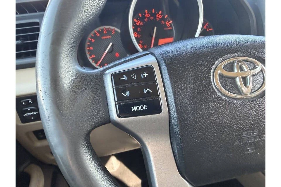 2012 Toyota 4Runner 5th Gen - Image 18 of 20
