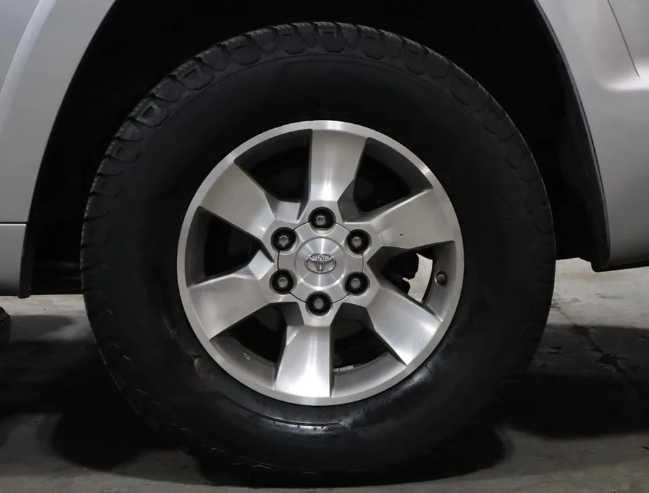 2012 Toyota 4Runner 5th Gen - Image 4 of 20