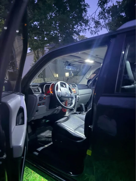 2012 Toyota 4Runner 5th Gen - Image 11 of 20