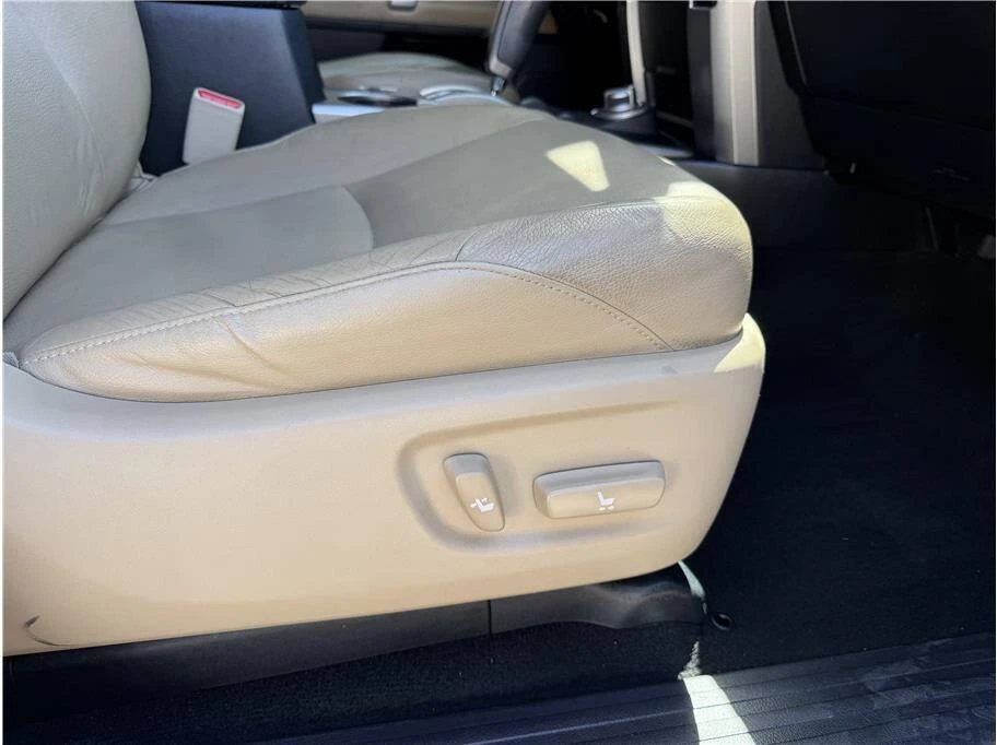 2012 Toyota 4Runner 5th Gen - Image 17 of 20