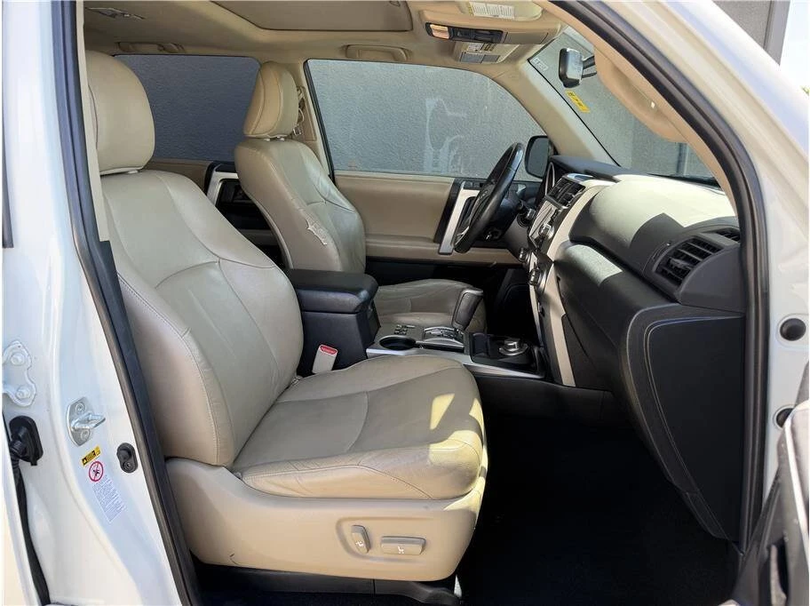 2012 Toyota 4Runner 5th Gen - Image 16 of 19