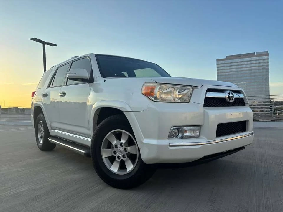 2012 Toyota 4Runner 5th Gen - Image 3 of 14