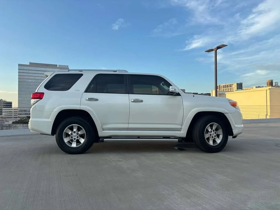 2012 Toyota 4Runner 5th Gen - Image 5 of 14
