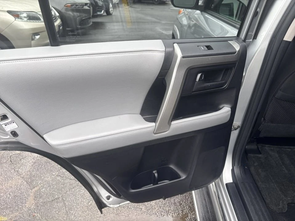 2012 Toyota 4Runner 5th Gen - Image 14 of 20