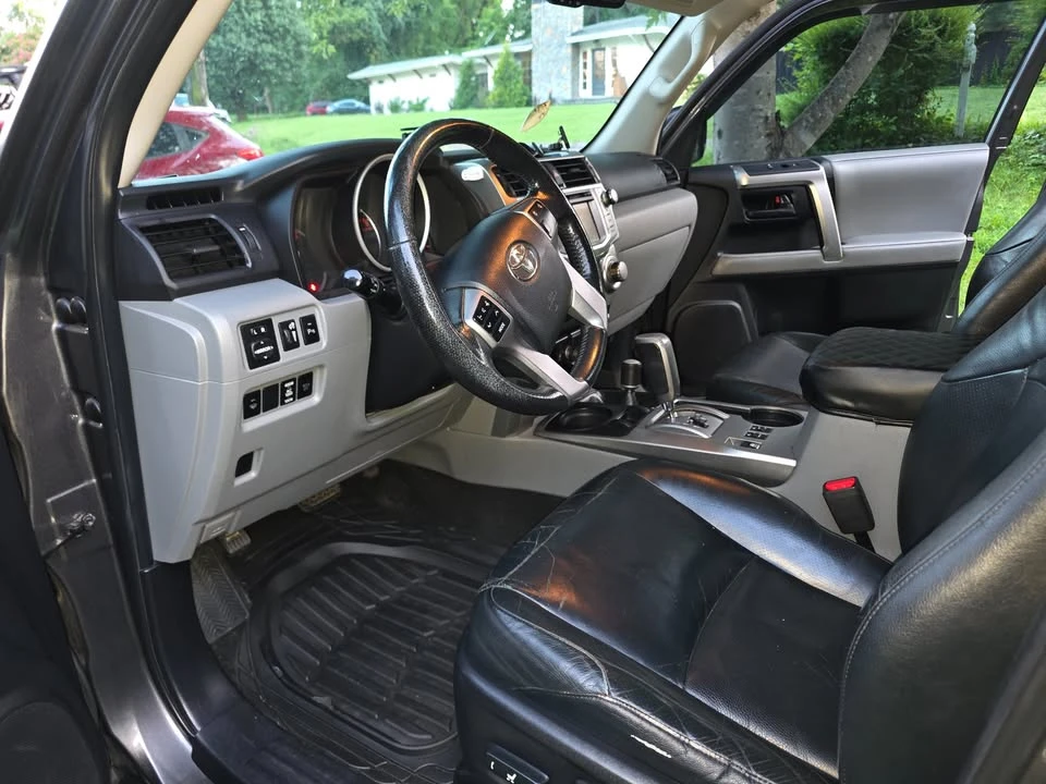 2012 Toyota 4Runner 5th Gen - Image 16 of 20