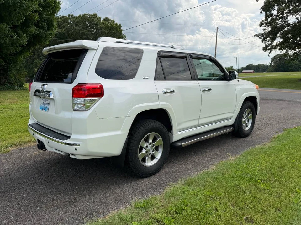 2012 Toyota 4Runner 5th Gen - Image 4 of 15