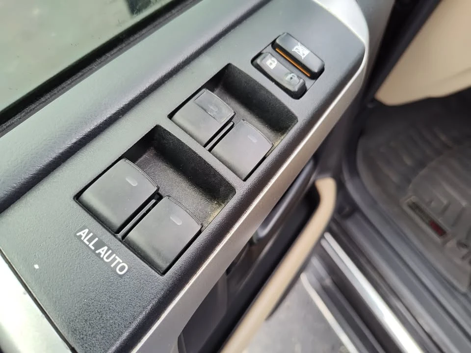 2012 Toyota 4Runner 5th Gen - Image 15 of 20