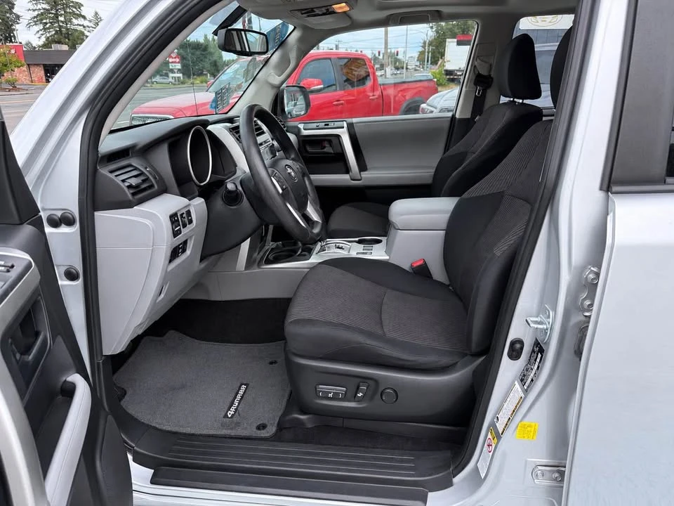 2012 Toyota 4Runner 5th Gen - Image 9 of 20