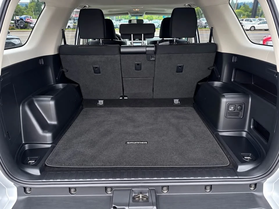 2012 Toyota 4Runner 5th Gen - Image 11 of 20
