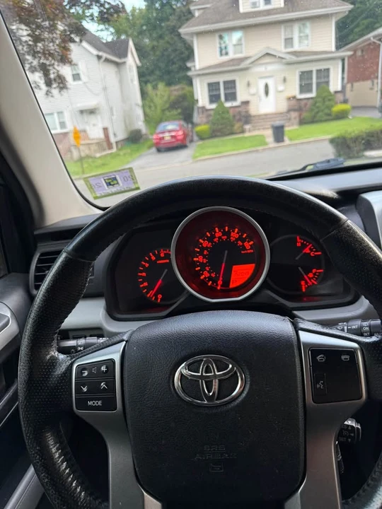 2012 Toyota 4Runner 5th Gen - Image 10 of 15
