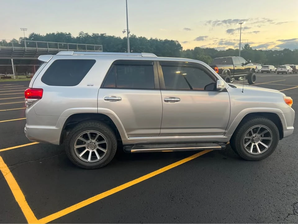 2012 Toyota 4Runner 5th Gen - Image 5 of 19
