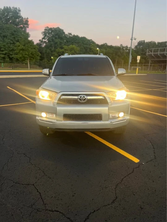 2012 Toyota 4Runner 5th Gen - Image 18 of 19