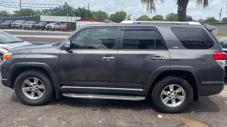 2012 Toyota 4Runner 5th Gen - Image 4 of 12