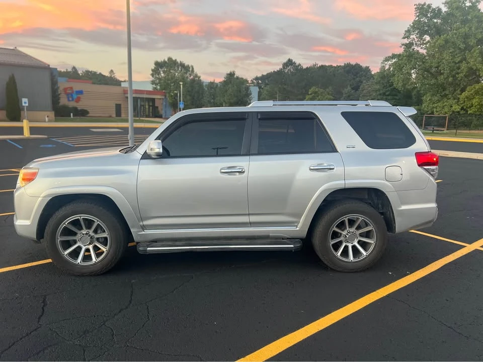 2012 Toyota 4Runner 5th Gen - Image 6 of 19