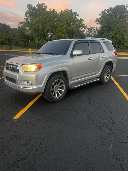 2012 Toyota 4Runner 5th Gen - Image 8 of 19