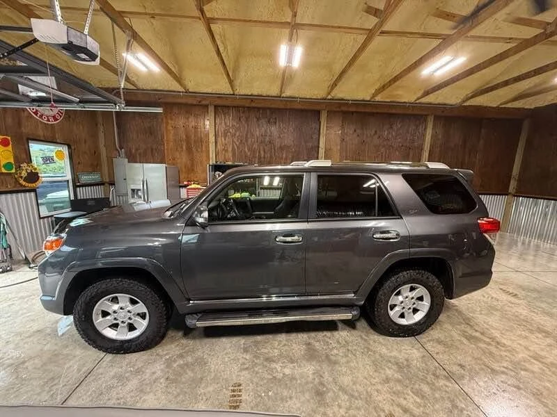 2012 Toyota 4Runner 5th Gen - Image 3 of 19