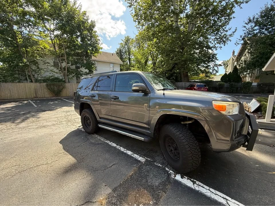 2012 Toyota 4Runner 5th Gen - Image 5 of 20