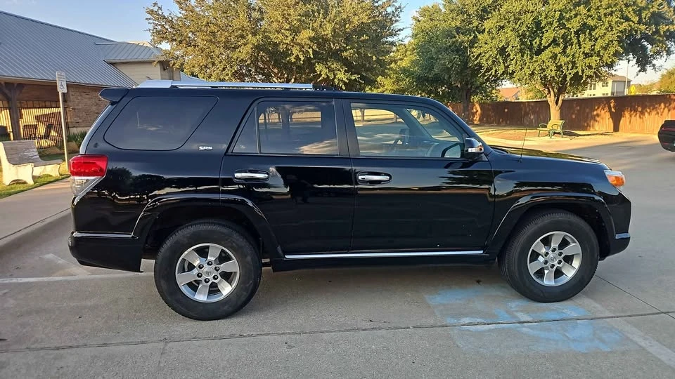 2012 Toyota 4Runner 5th Gen - Image 9 of 15