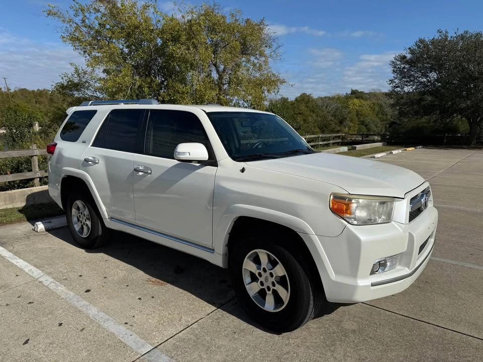 2012 Toyota 4Runner 5th Gen - Image 3 of 20