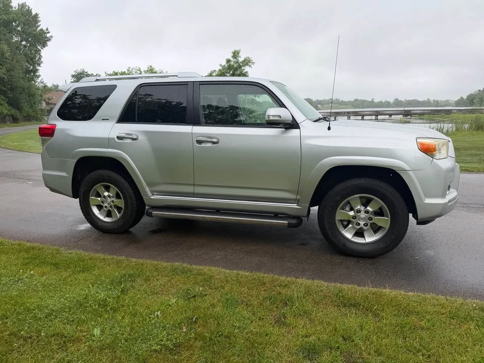 2012 Toyota 4Runner 5th Gen - Image 4 of 20