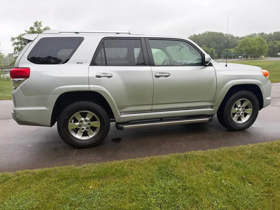 2012 Toyota 4Runner 5th Gen - Image 8 of 20