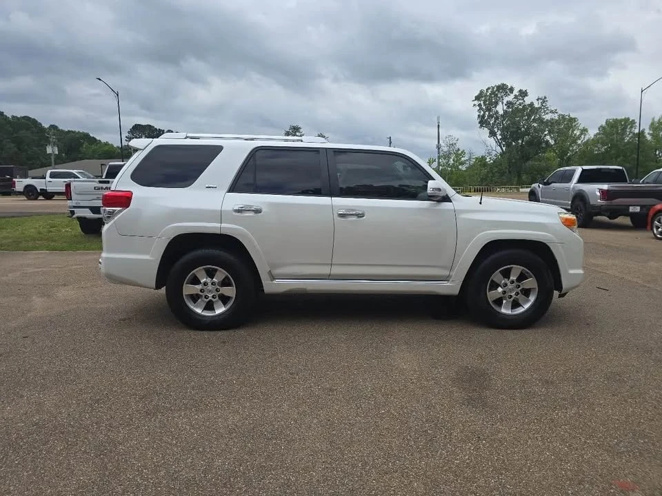 2012 Toyota 4Runner 5th Gen - Image 5 of 14