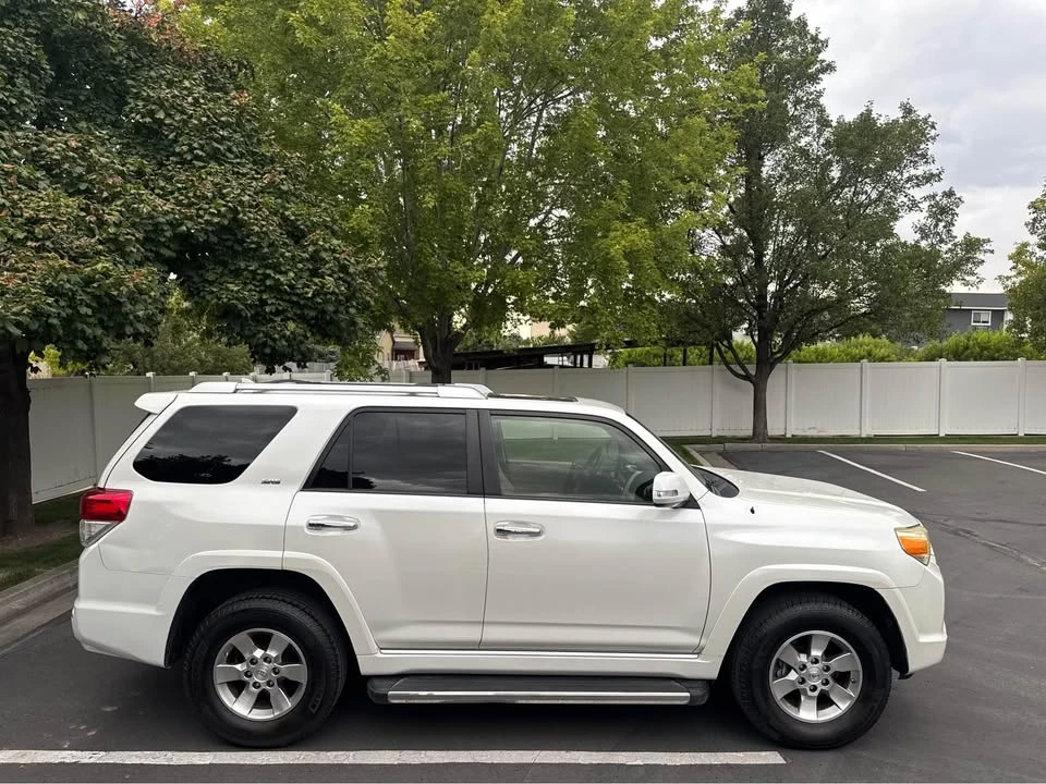2012 Toyota 4Runner 5th Gen - Image 3 of 20