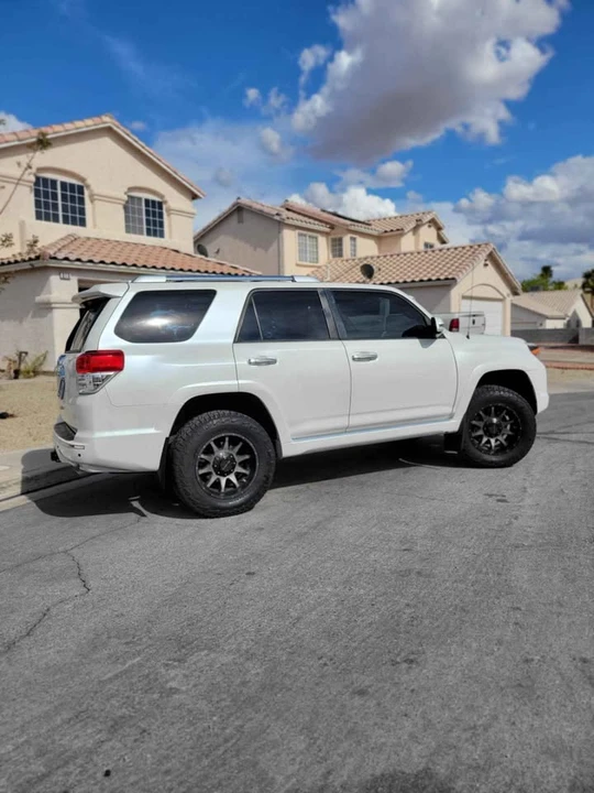 2012 Toyota 4Runner 5th Gen - Image 4 of 18