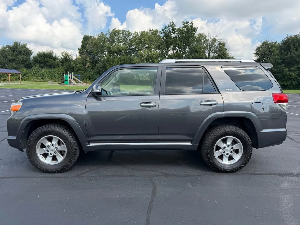 2012 Toyota 4Runner 5th Gen - Image 3 of 20