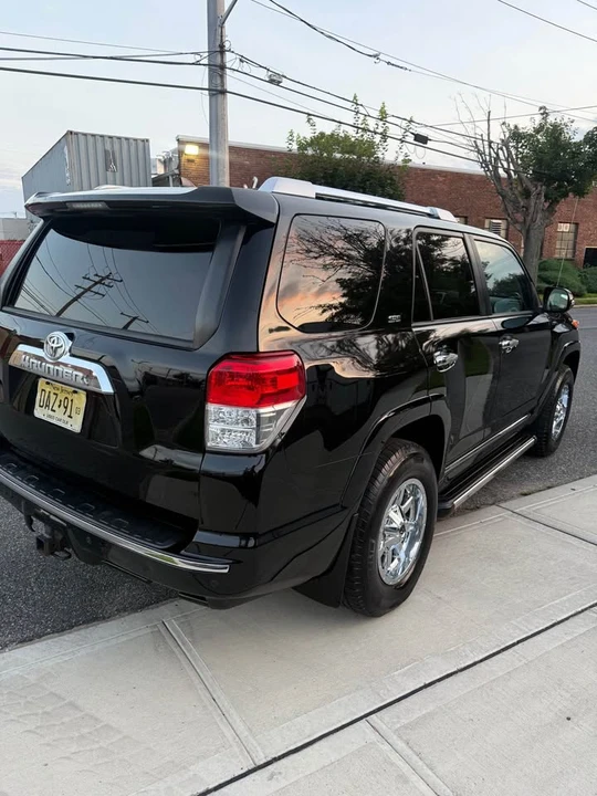 2012 Toyota 4Runner 5th Gen - Image 3 of 20