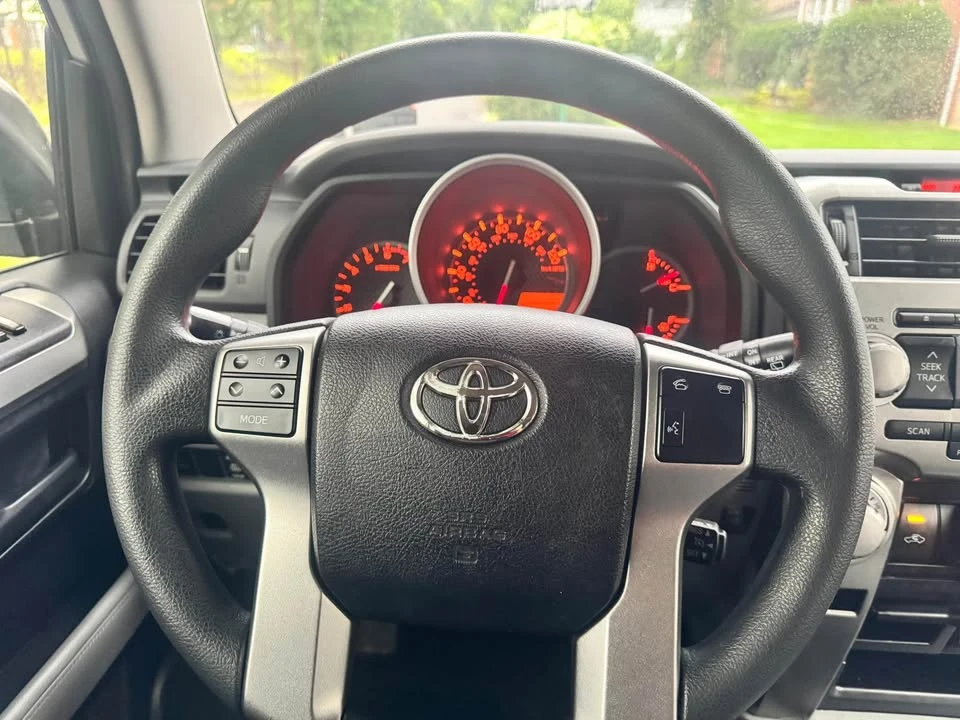 2012 Toyota 4Runner 5th Gen - Image 13 of 20