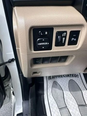 2012 Toyota 4Runner 5th Gen - Image 17 of 20