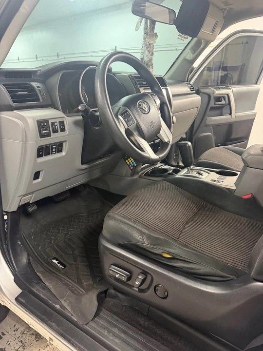 2012 Toyota 4Runner 5th Gen - Image 6 of 20