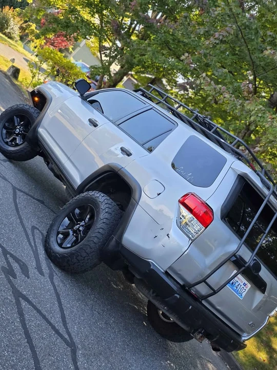 2012 Toyota 4Runner 5th Gen - Image 7 of 9
