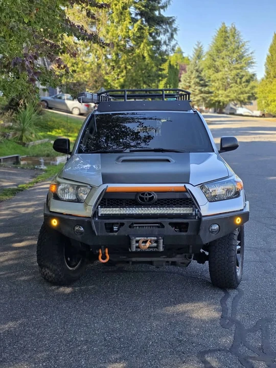 2012 Toyota 4Runner 5th Gen - Image 4 of 9